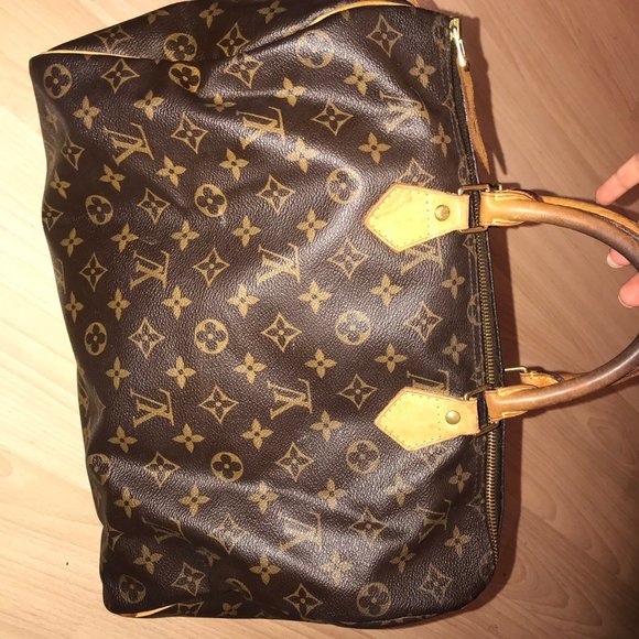 Authentic Monogram Louis Vuitton speedy bag - Picture 1 of 3